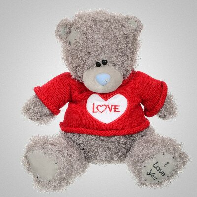 Мишка в красной футболке